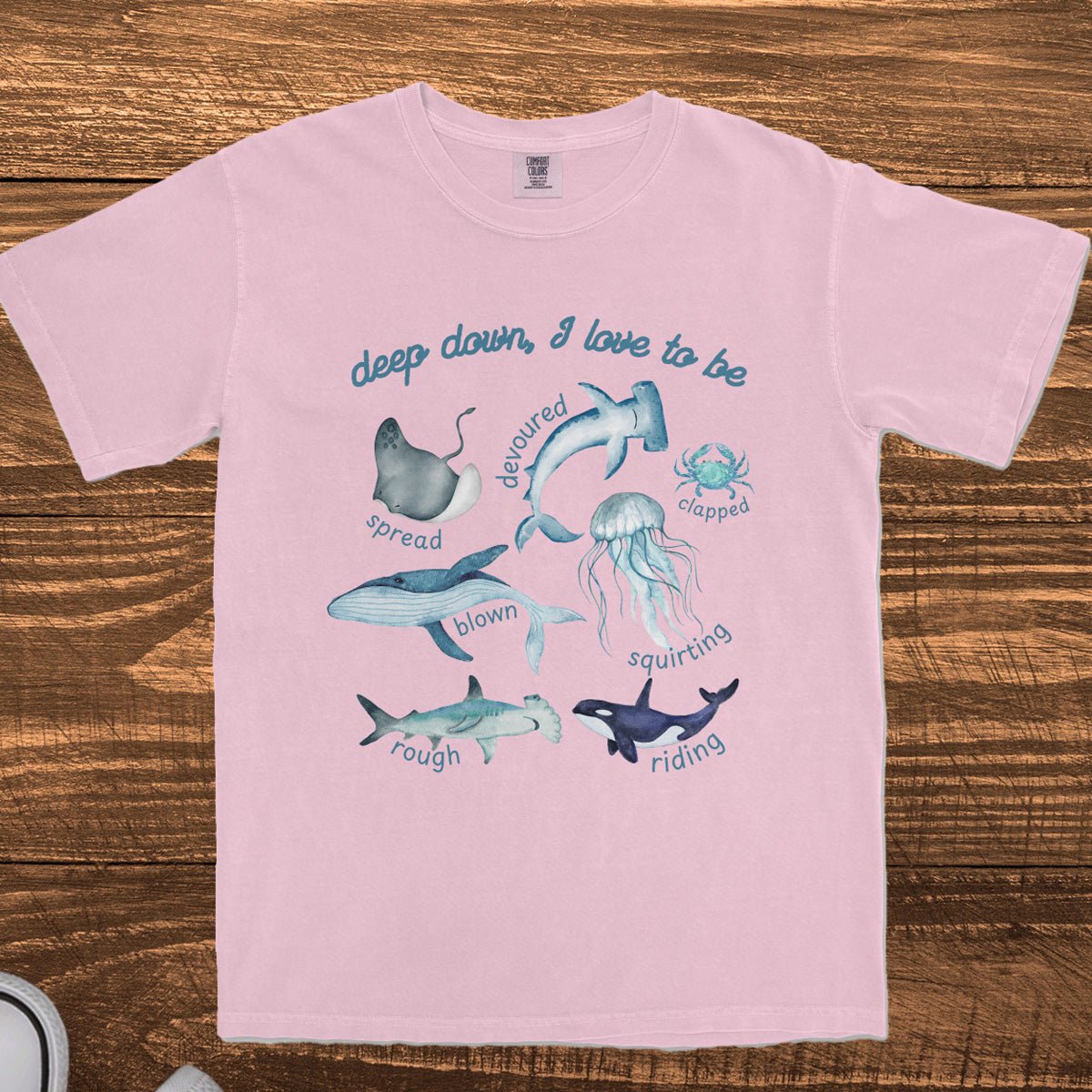 DEEP DOWN I LOVE TO BE - TeeHeeUSCo - T-Shirt
