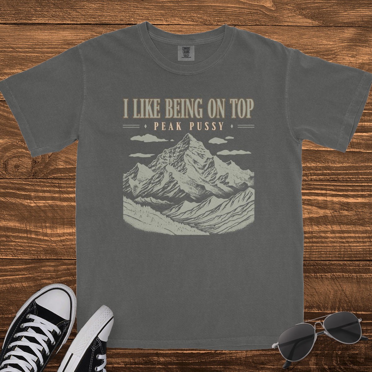 I LIKE BEING ON TOP - TeeHeeUSCo - T-Shirt
