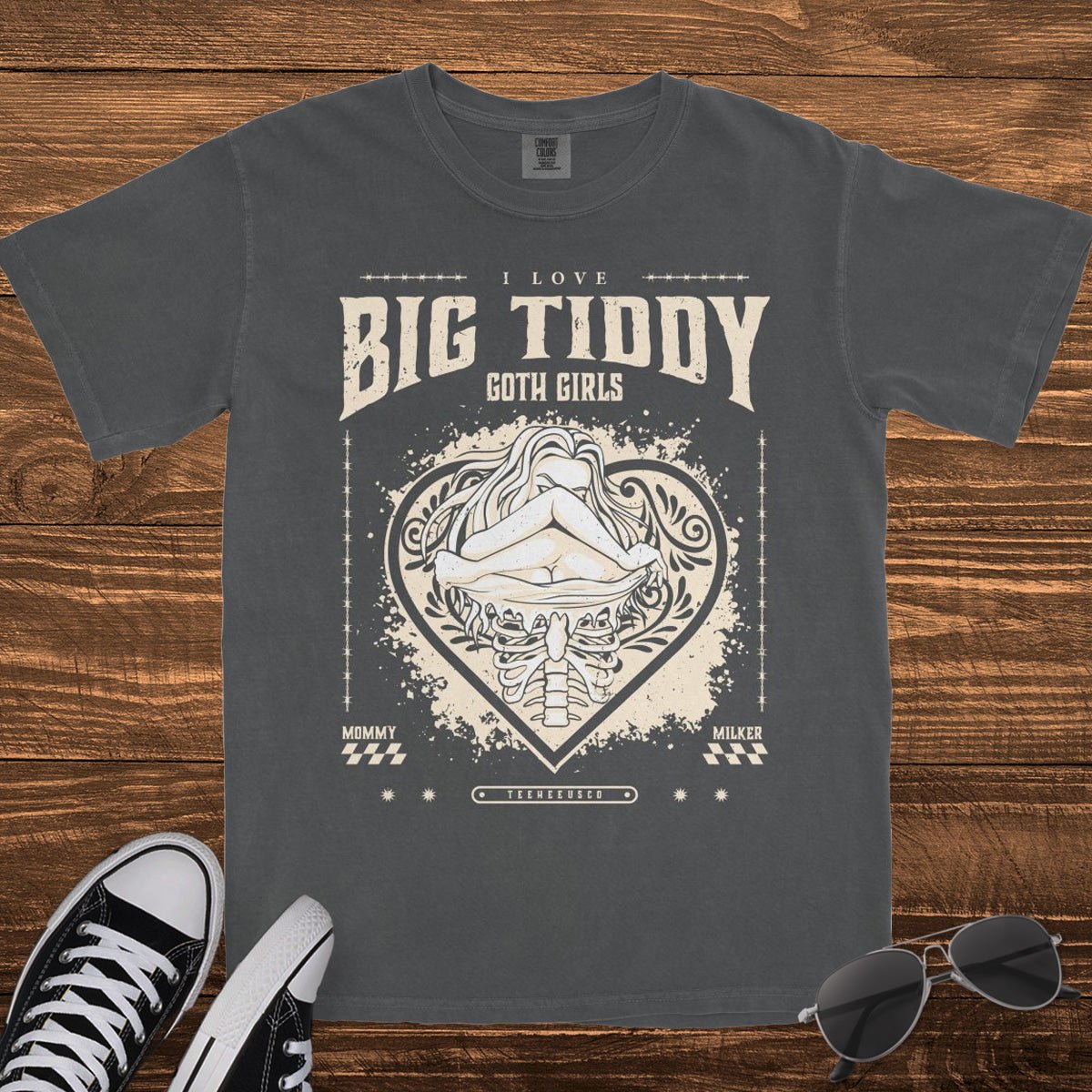 BIG TIDDY GOTH GIRLS - TeeHeeUSCo - T-Shirt