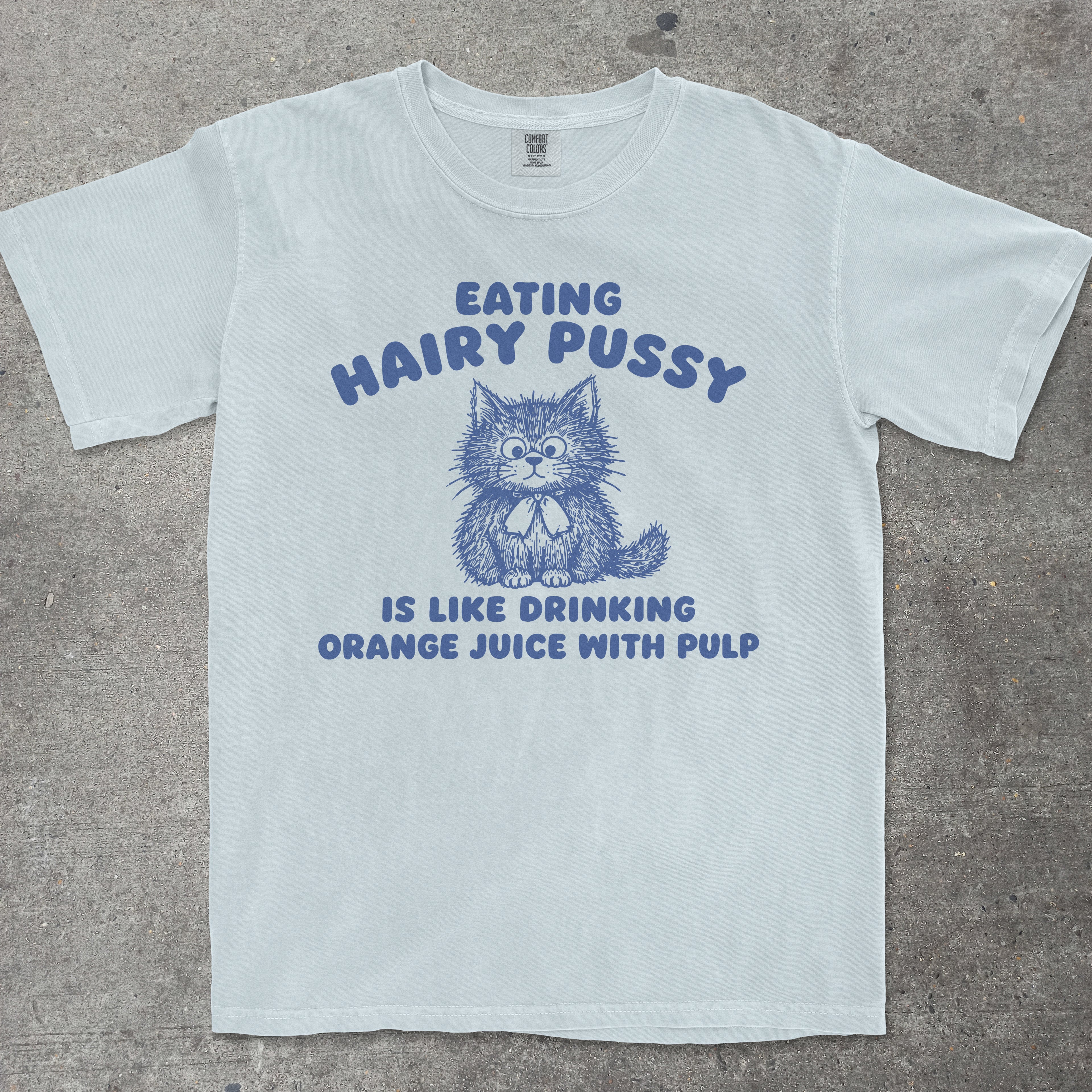 EATING HAIRY PUSSY