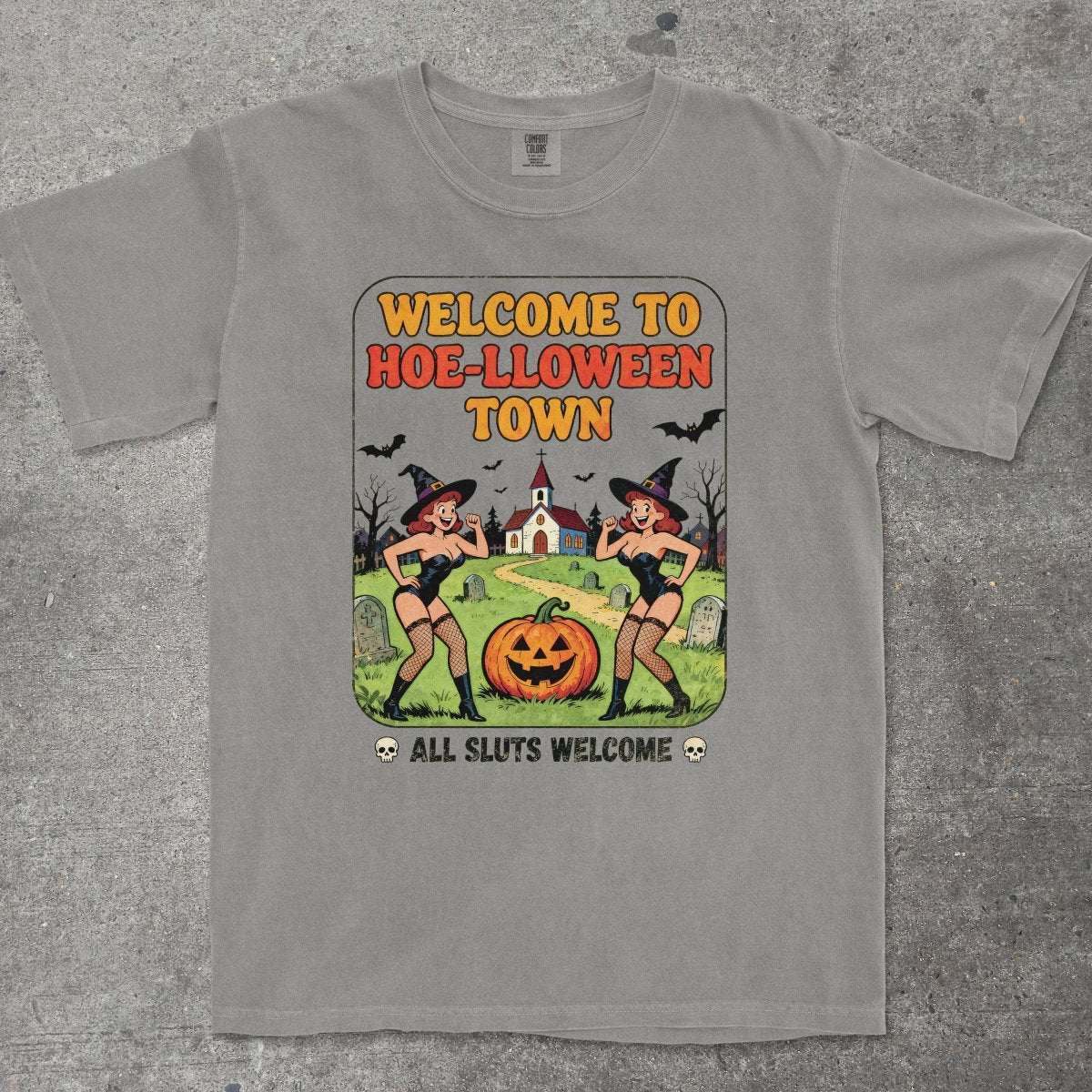 HOE - LLOWEENTOWN - TeeHeeUSCo - T-Shirt