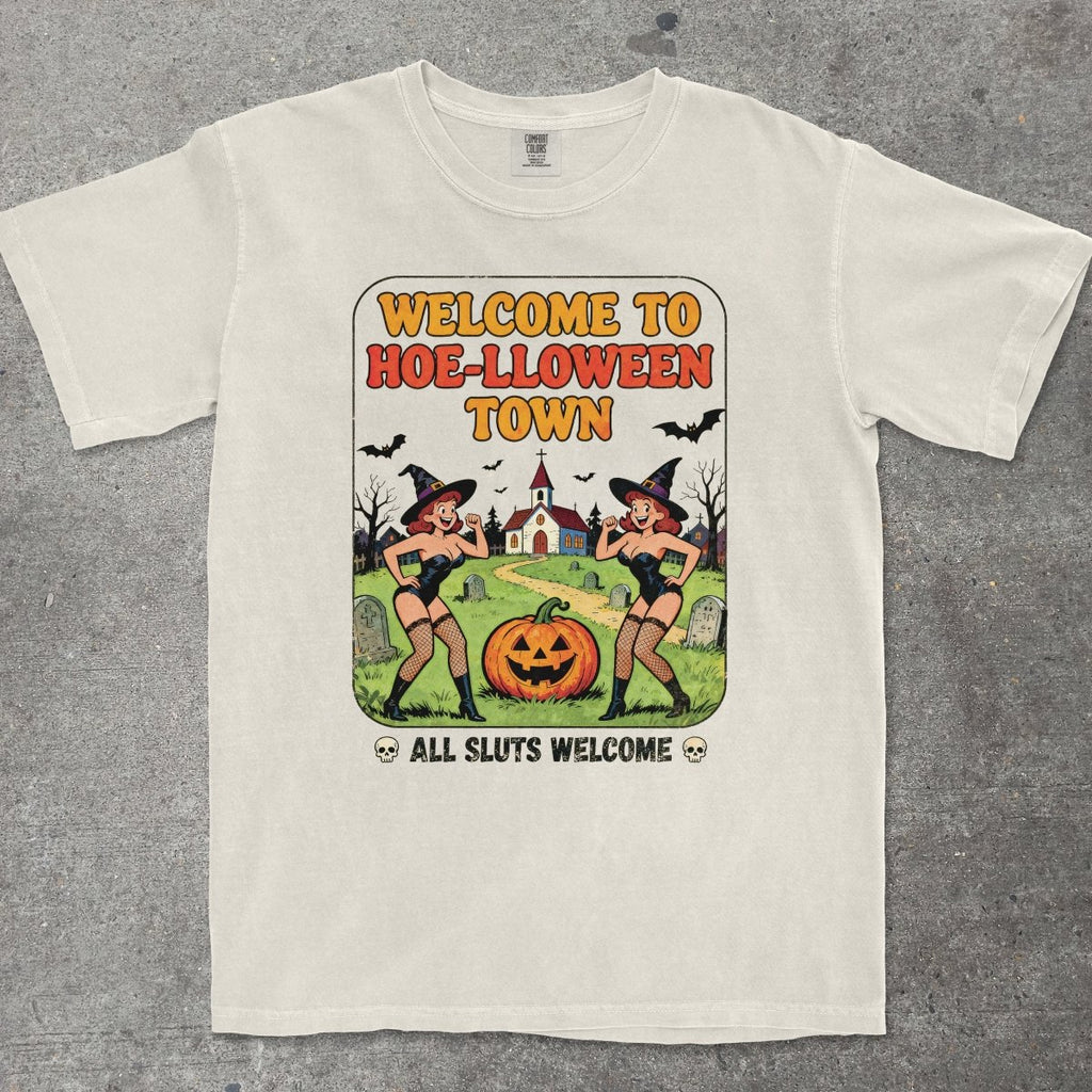 HOE - LLOWEENTOWN - TeeHeeUSCo - T-Shirt