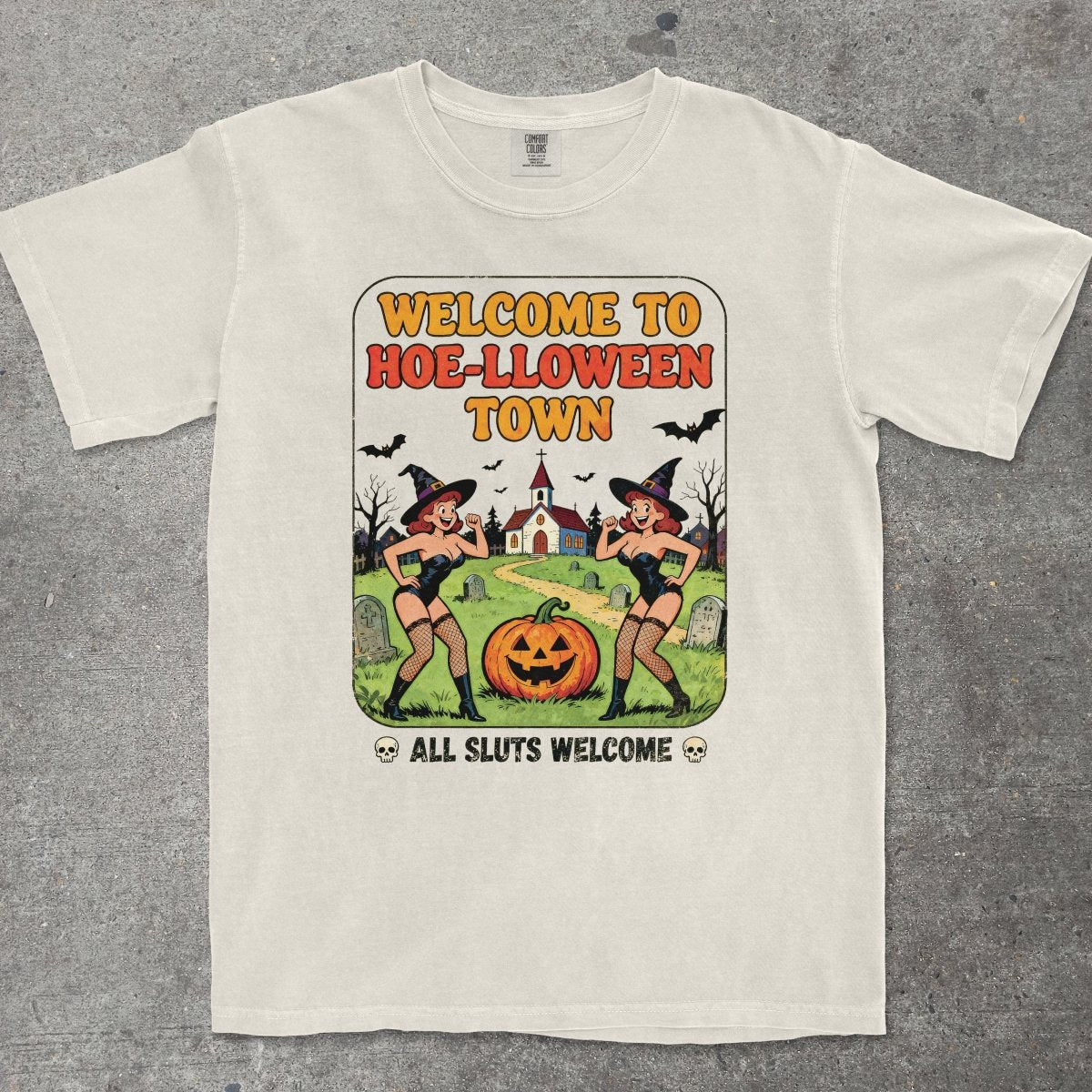 HOE - LLOWEENTOWN - TeeHeeUSCo - T-Shirt