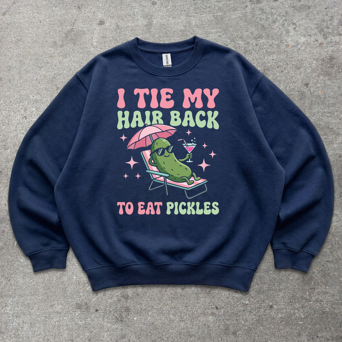 I Tie My Hair Back To Eat Pickles Crewneck sweatshirt in Navy