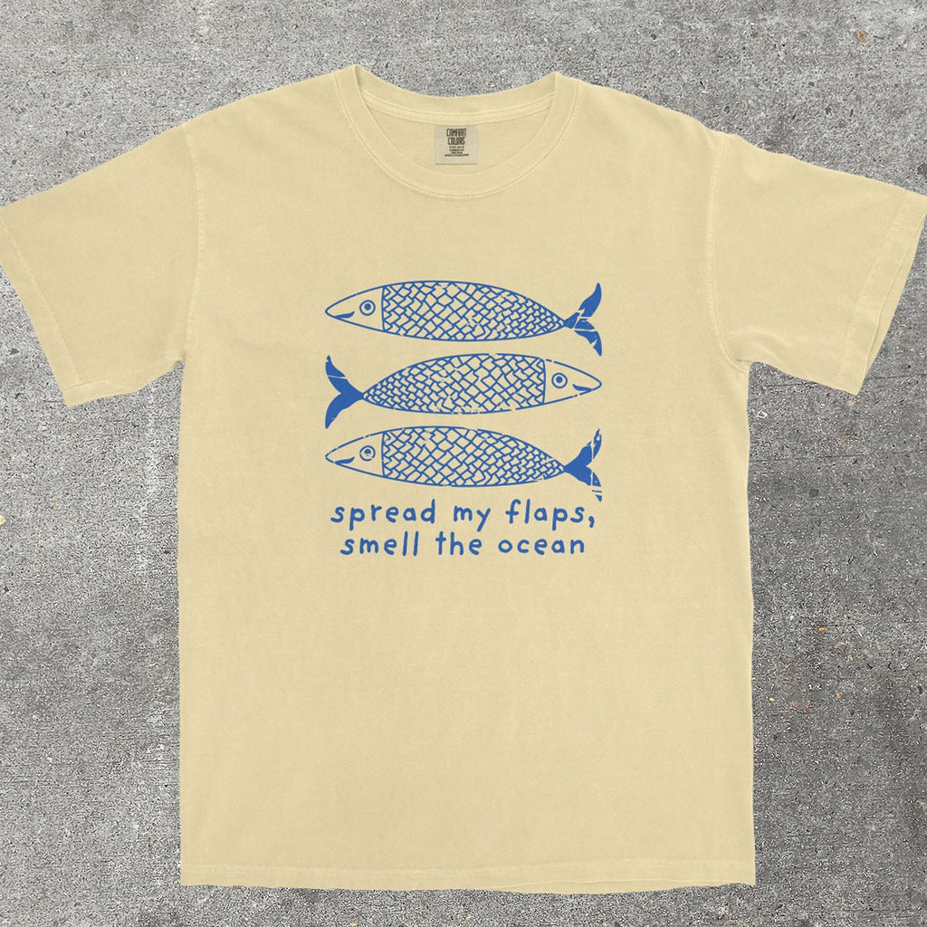 SPREAD MY FLAPS - TeeHeeUSCo - T-Shirt