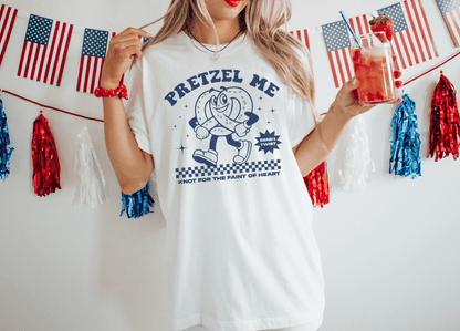 PRETZEL ME - TeeHeeUSCo - T-Shirt