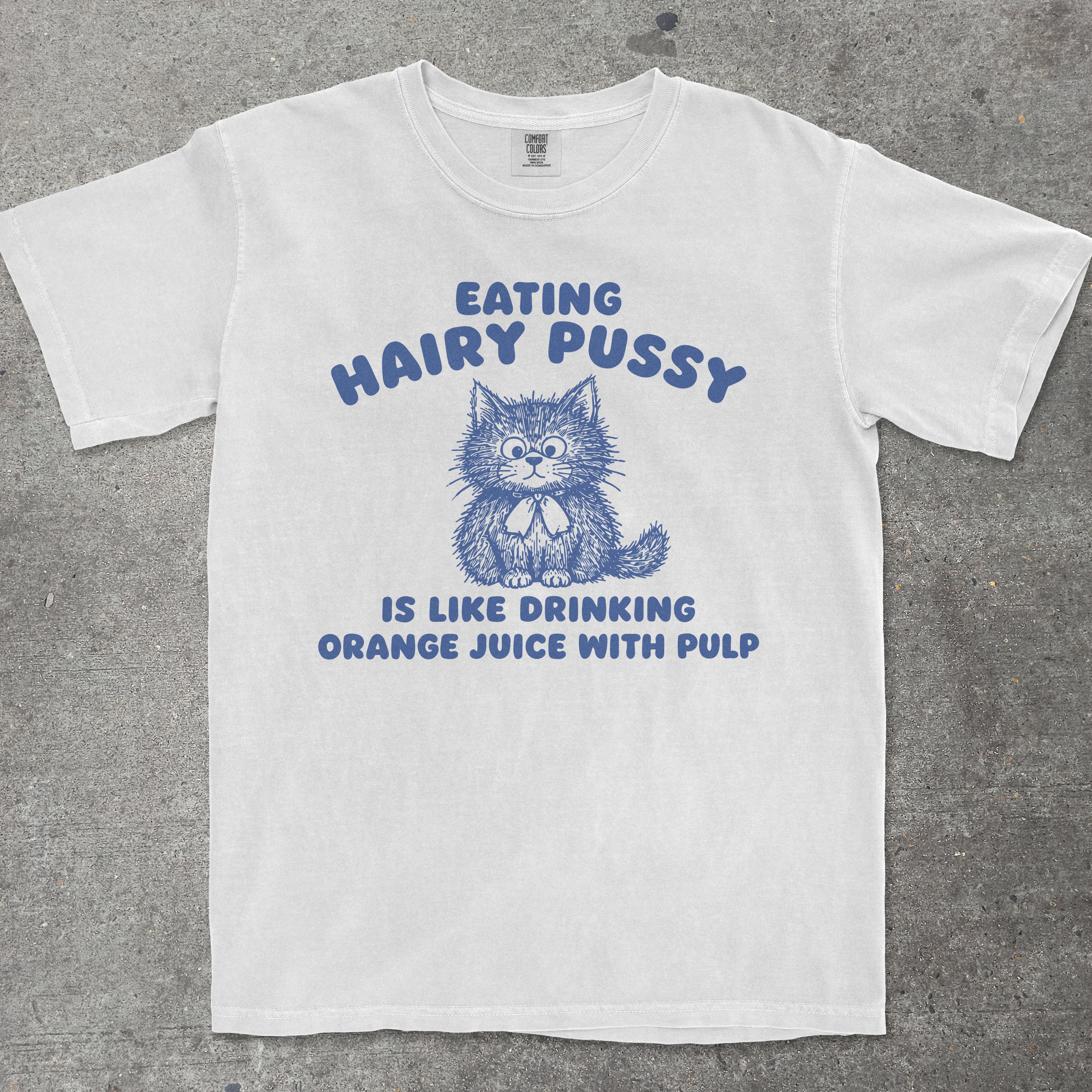 EATING HAIRY PUSSY